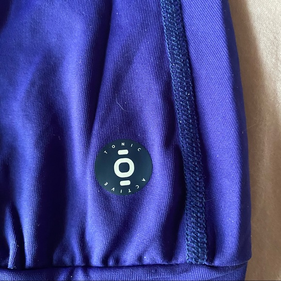 Tonic Active Workout Tank Top - Picture 4 of 4